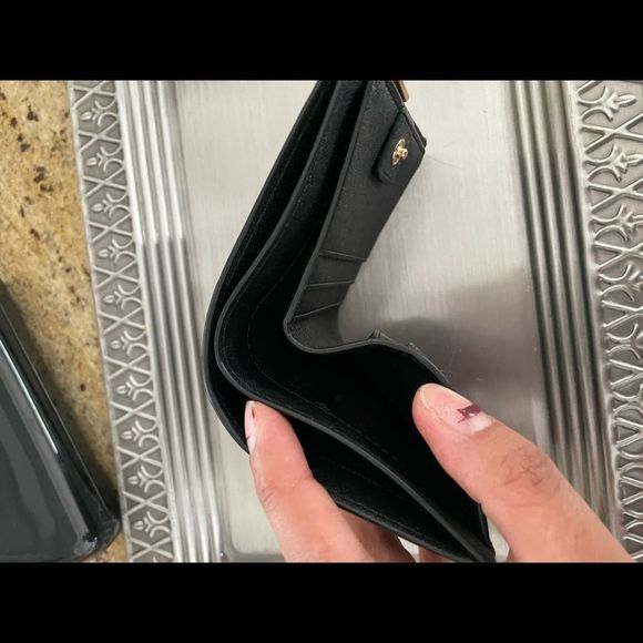 New Tory Burch wallet 🖤 - Picture 3 of 8